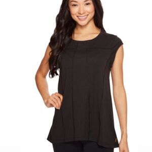 Lucy Effortless Ease Split Back Cap Sleeve Top XS